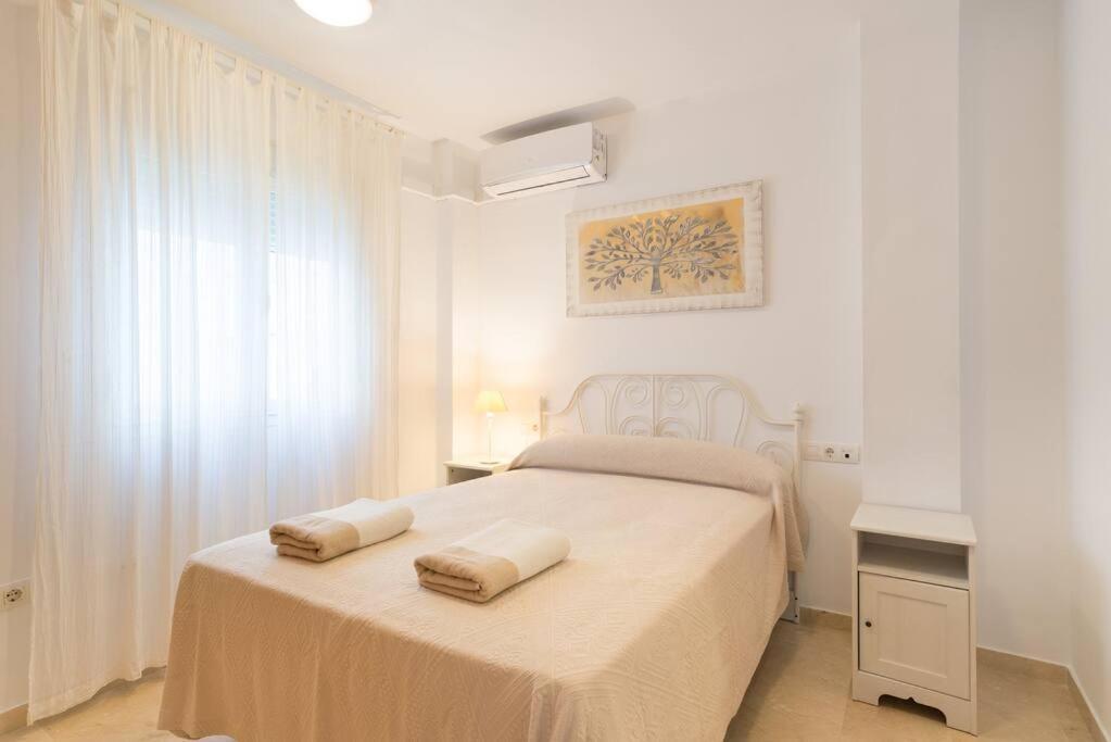 Apartamento Ventura Malagaアパートメント エクステリア 写真