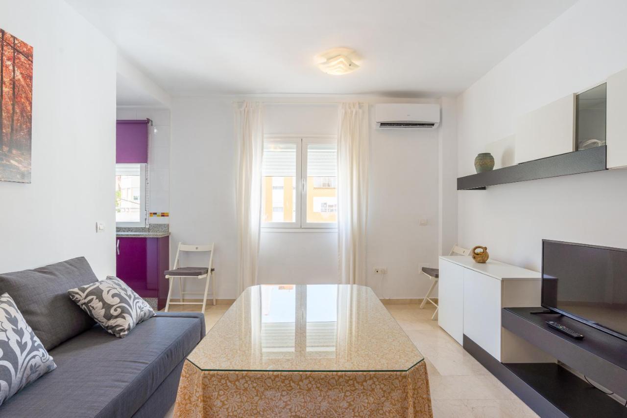 Apartamento Ventura Malagaアパートメント エクステリア 写真
