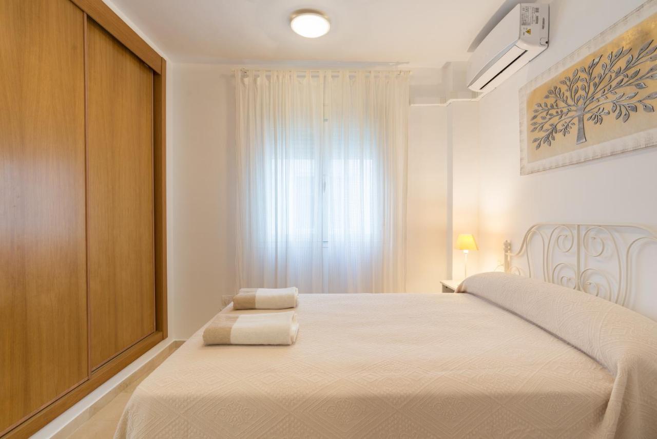 Apartamento Ventura Malagaアパートメント エクステリア 写真