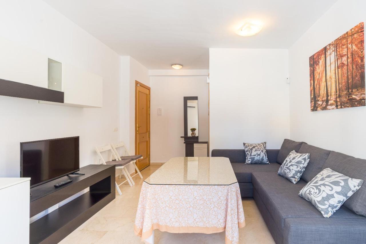 Apartamento Ventura Malagaアパートメント エクステリア 写真