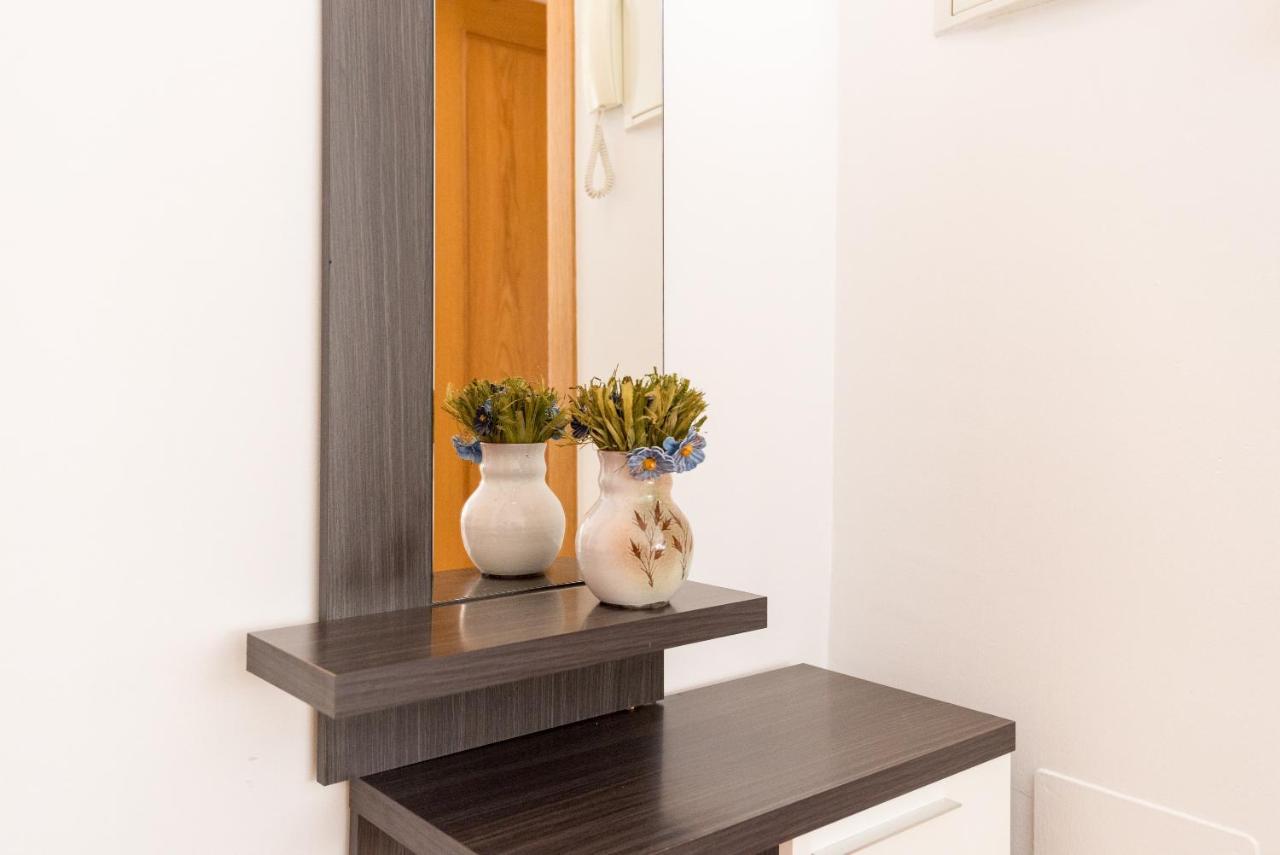 Apartamento Ventura Malagaアパートメント エクステリア 写真