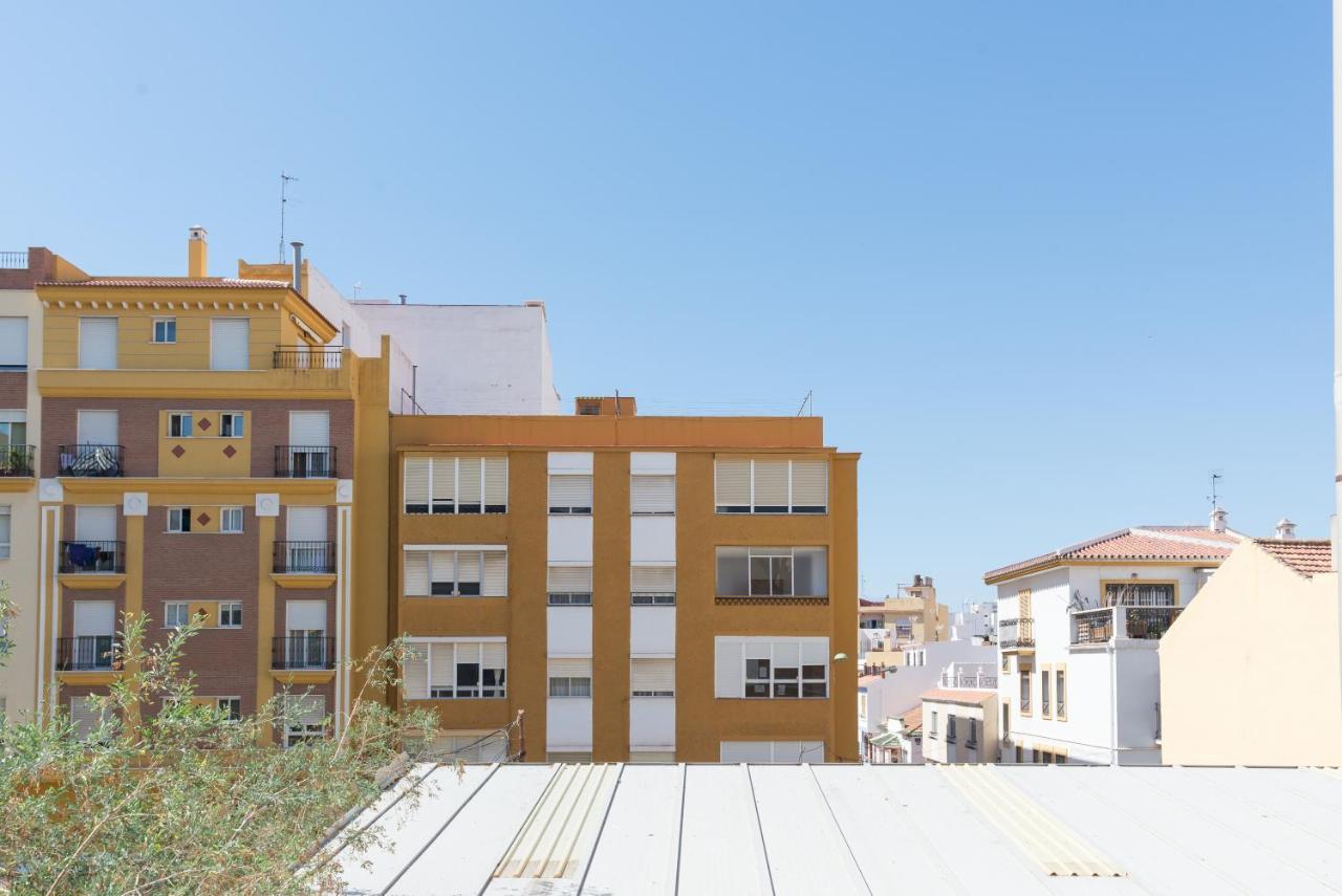 Apartamento Ventura Malagaアパートメント エクステリア 写真
