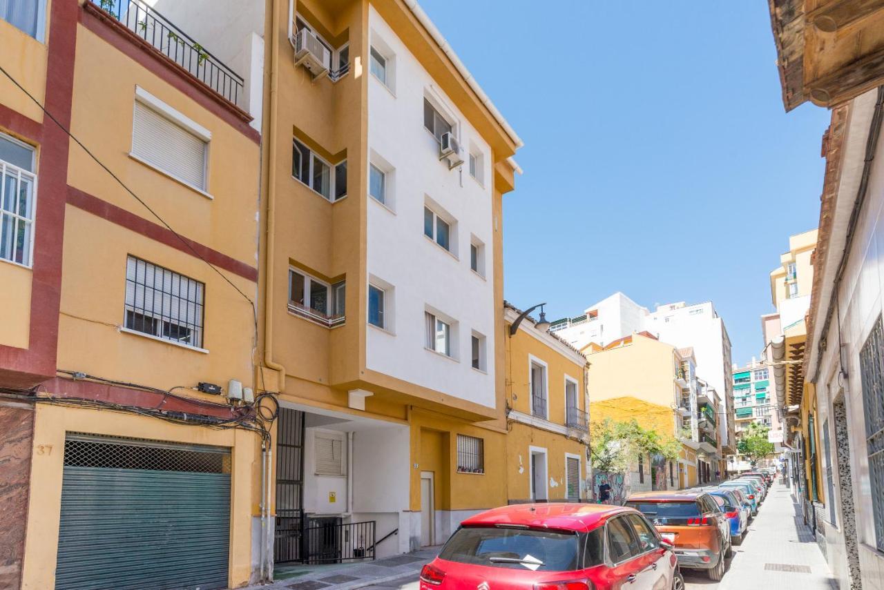 Apartamento Ventura Malagaアパートメント エクステリア 写真